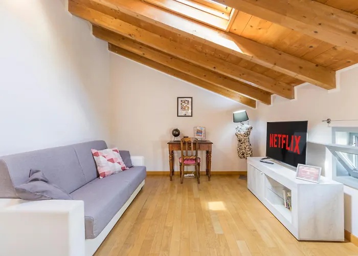 Stazione A 200m - Centro - Easy Apartment Parma